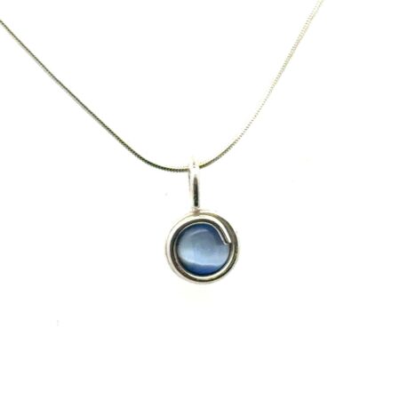 18” .925 Sterling Silver Blue Cat’s Eye Necklace, 3.0g