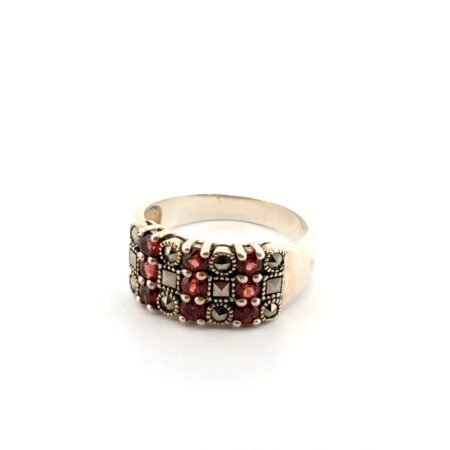 Size: 10 Thailand 925 Sterling Silver Garnet & Marcasite Ring 5.5g