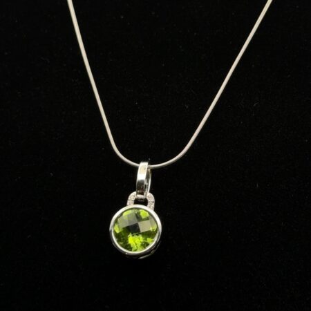 18” Italy 14k White Gold Snake Chain w/ Faceted Peridot Pendant 4.5g