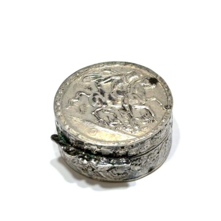 Vintage 800 Silver George & The Dragon Pill Box 12.6g
