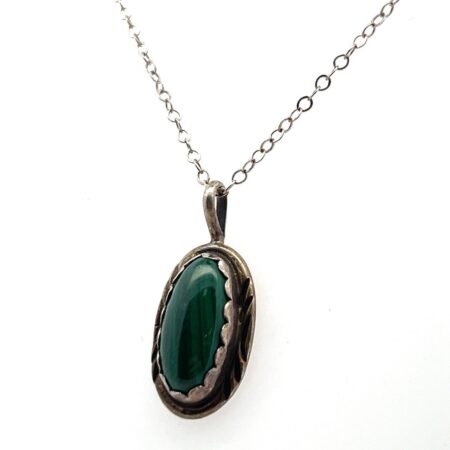 18” 925 Sterling Silver Chain w/ Malachite Oval Pendant 2.7g