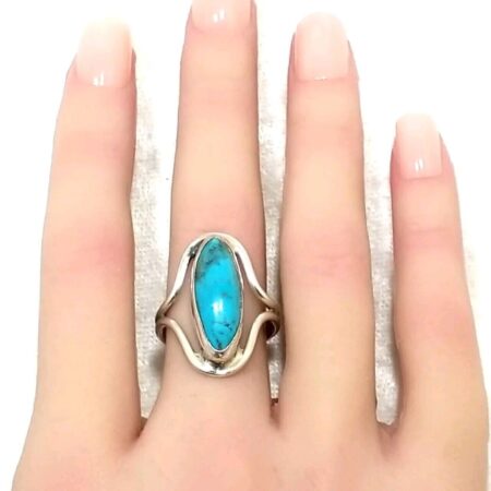 925 Sterling Silver & Blue Oval Turquoise Ring 6.1 Grams Size-7.75
