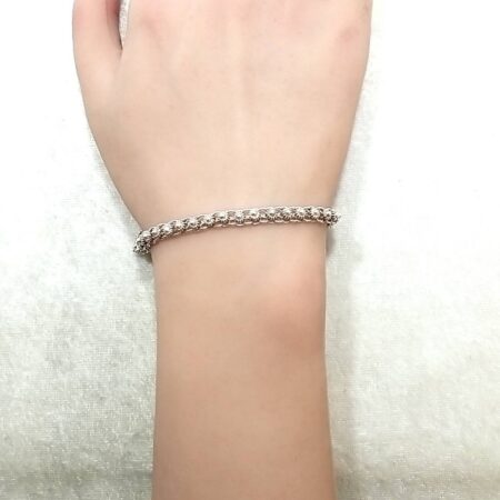 925 Sterling Silver Flower 8" Bracelet 8.1 Grams,  Made In China