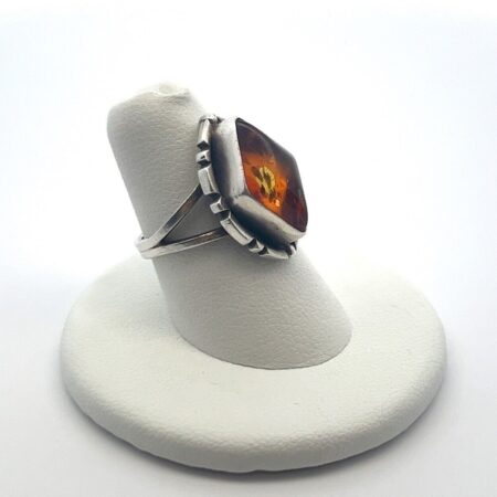 DTR 925 Sterling Silver Desert Rose Trading Amber Ring Size: 6