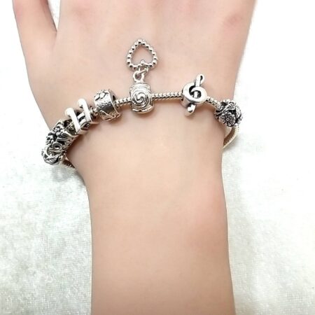 Sterling Silver Snake Chain with 7 Charms 7" Bracelet 31.8 Grams
