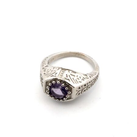 Size: 7 Purple Glass 925 Sterling Silver Ring 5.1g