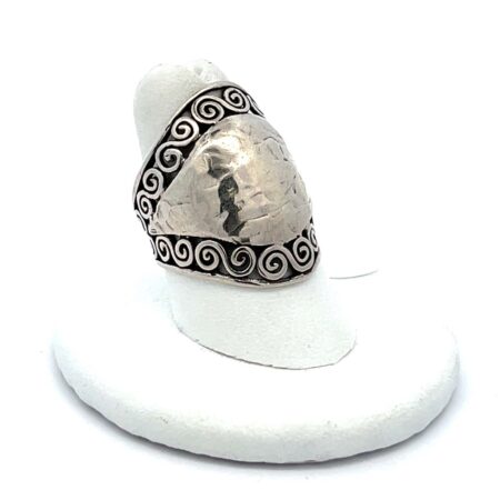 OR PAZ Israel .925 Sterling Silver Hammered Shield Size 7, 6.5g
