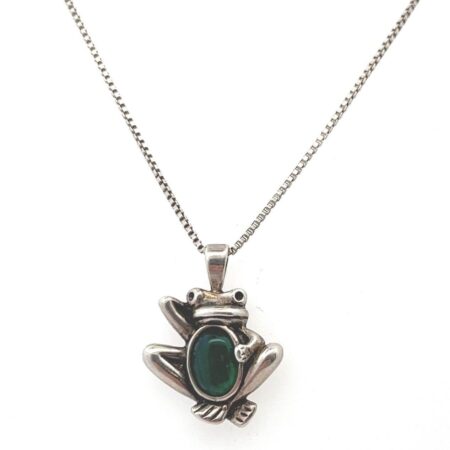 18” 925 Sterling Silver Box Chain Necklace w/ Green Stone Frog Pendant 3.9g