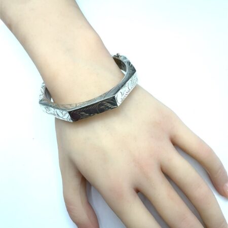 Vintage Octagonal Engraved Hollow Sterling Silver Hinged Bangle Bracelet - 7.5"