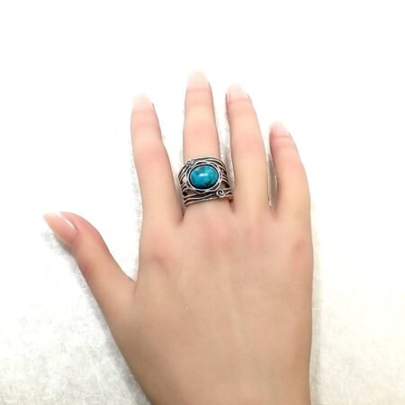 Sterling Silver & Cabachon Turquoise Ring 7.8 Grams Size-9.25