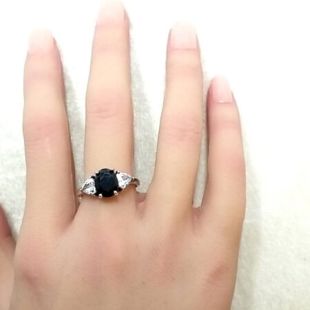 Sterling Silver Garnet & White Topaz Ring 2.8 Grams Size-8