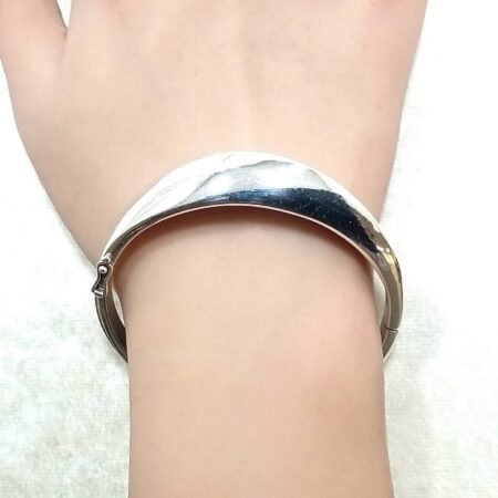 Quinn .925 Sterling Silver 6mm Hinged Bangle Mobius Bracelet 35.5 Grams