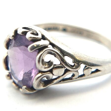 Kabana Signed 925 Sterling Silver Oval Amethyst Detailed Ring Size: 7