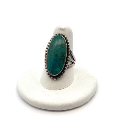 Size: 8 925 Sterling Silver Elongated Green Turquoise Ring (8.2g)