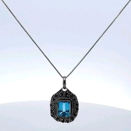 925 Sterling Silver & Blue Topaz Pendant w/ 19" Box Chain Necklace 6.5 Grams