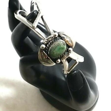 Vintage Navajo Sterling Silver Oval Shaped Turquoise Cuff Bracelet - 6.5" Wrist