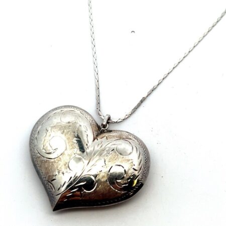 Long 30” 925 Sterling Silver Diamond Cut Flat Chain w/ Engraved Heart Pendant