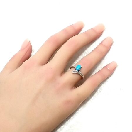 925 Sterling Silver Turquoise & CZ Ring 2.5 Grams Size-6