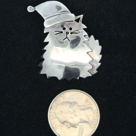 .925 Sterling Silver Fluffy Long Haired Cat Christmas Pin, 6.2g