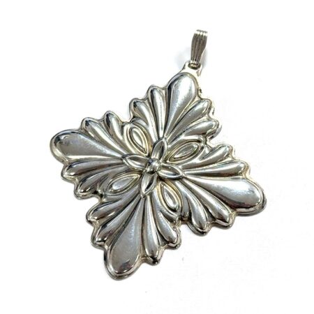 1988 Reed & Barton 925 Sterling Silver Christmas Cross Ornament 12.82g