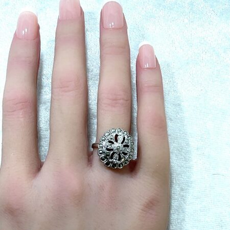 Vintage 925 Sterling Silver Floral, Marcasite Ring 3.7 Grams Size-6 Marked Novco