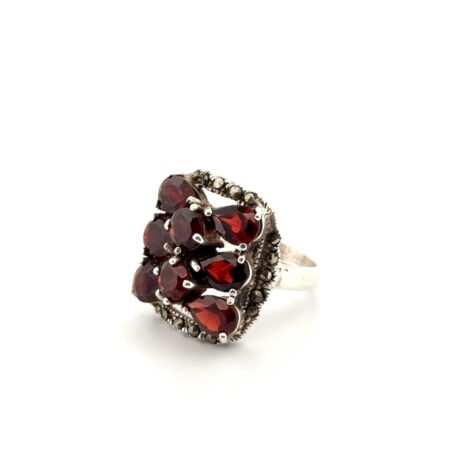 Size: 7 Garnet & Marcasite 925 Sterling Silver Ring 8.9g
