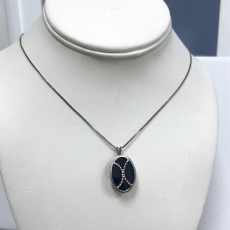 925 Sterling Silver 20” Box Chain Necklace with Onyx Pendant
