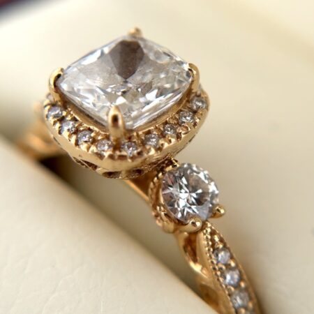 Size: 8.5 Lab Grown 1.2ct F SI1 Cushion Brilliant 14k Yellow Gold Ring 4g - IGI