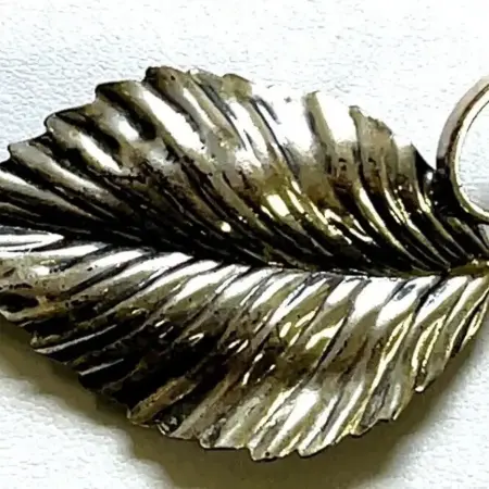 Vintage Jewelart Sterling Silver Leaf Pin/Brooch 7.4 Grams