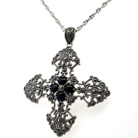 18” 925 Sterling Silver Singapore Chain w/ Onyx & Marcasite Maltese Cross 13.0g