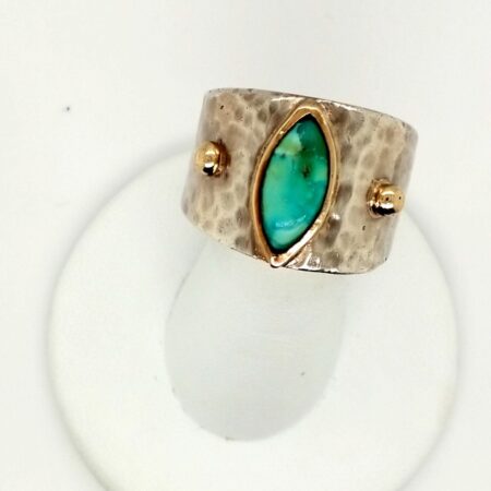Vintage Hammered Sterling Silver Oval Bezel Set Turquoise Ring S-9