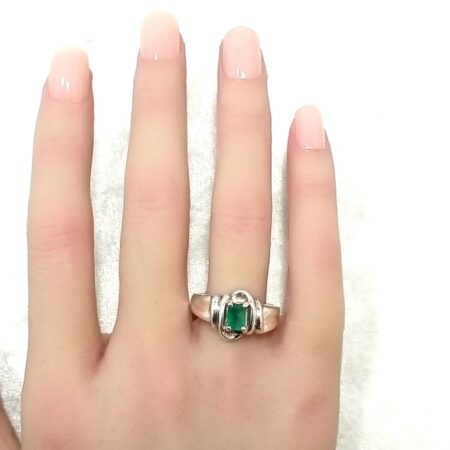 925 Sterling Silver Size 8.5 Emerald Ring - 5.8g