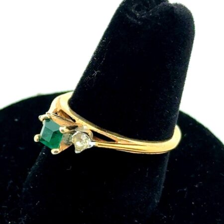 18k Heavy Gold Electroplate Green Crystal Ring, Size - 6.75, 2.1g