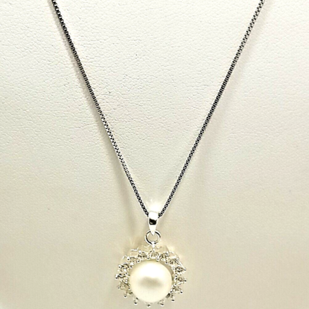 9.6 MM Pearl And CZ .925 Sterling Silver 18 Inch Box Chain Necklace 5 Grams.