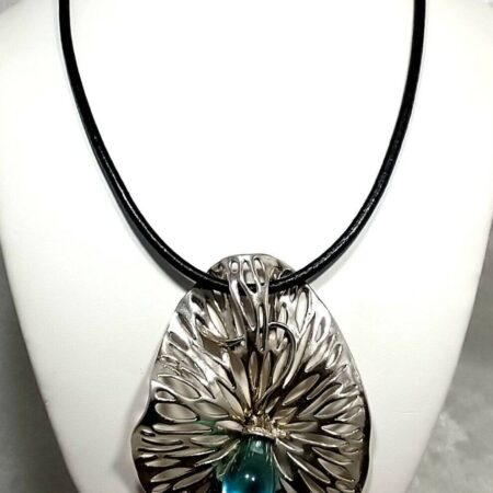 Hagit Gorali Israel Sterling Silver Blue Kalos Lily Pad Pendant Necklace 25.8 G