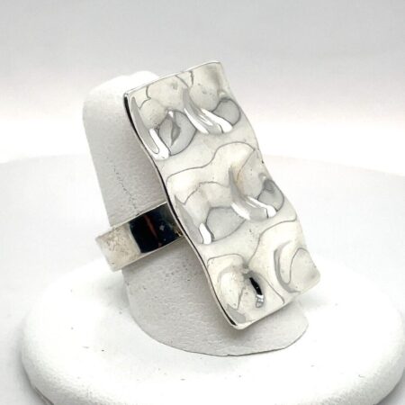 925 Hammered Sterling Silver Split Shank Ring - Size 8, 9.8 Grams