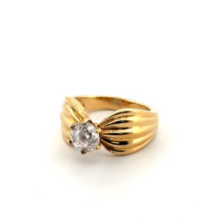 Size: 8.25 Gold Vermeil 925 Sterling Silver CZ Solitaire Ring 7.2g