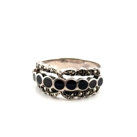Size: 11 Black Onyx & Marcasite 925 Sterling Silver Band Ring 5.5g
