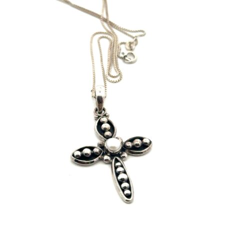 30” Sterling Silver Box Chain w/Silpada #S0971 Sterling Silver Cross, 9.0 Grams