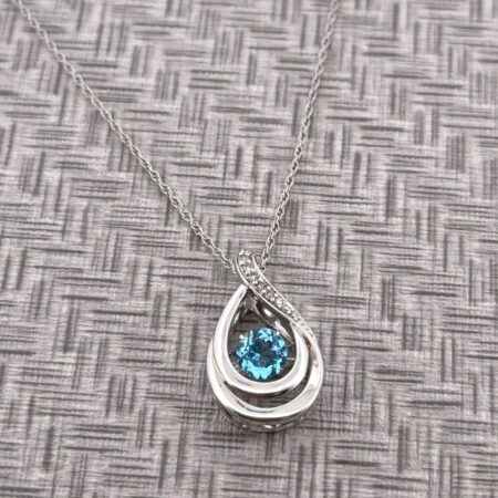 18” Blue Topaz 925 Sterling Silver Pendant Necklace 3.7g