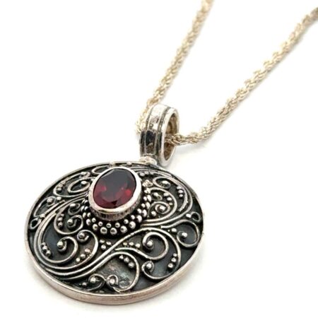 Vtg. 20” Suarti Bali 925 Sterling Silver Domed Garnet Necklace Pendant, 25.3g