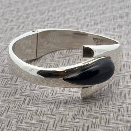 Vintage Taxco 925 Sterling Silver Black Onyx Stone Hinged Bangle Bracelet, 59g
