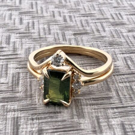 Size: 6 Emerald Cut Green Sapphire & Diamond 14k Yellow Gold Ring Set 3.8g