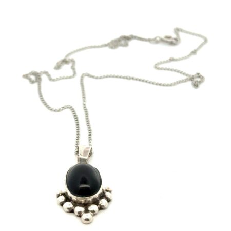 16” .925 Sterling Silver Black Onyx Cabochon Pendant Necklace, 4.1g