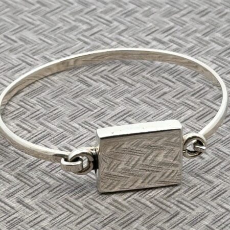 6.5” 925 Sterling Silver Mexico Hooked Bangle Bracelet 17.3 Grams