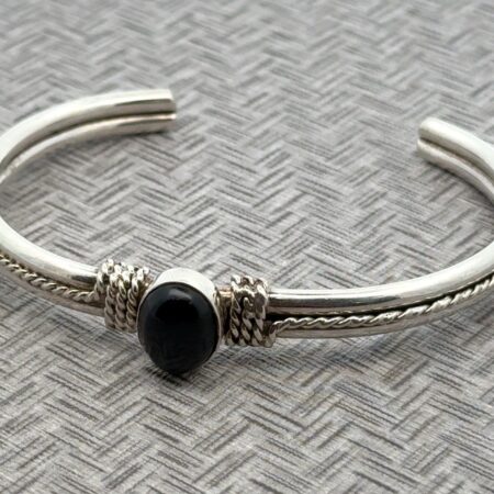 7” 925 Sterling Silver Wrapped Wire Onyx Bangle Bracelet 30.4 Grams