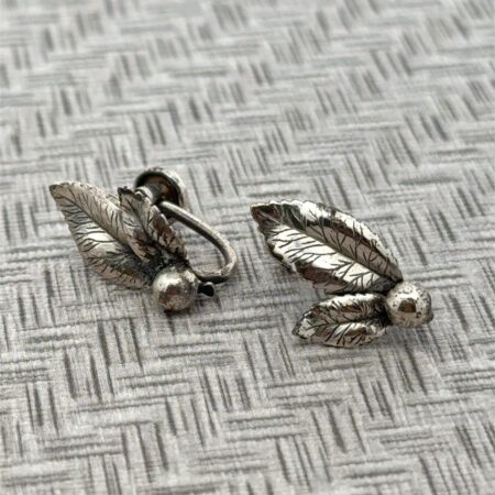 Beau 925 Sterling Silver Screw Back Earrings 3.1 Grams