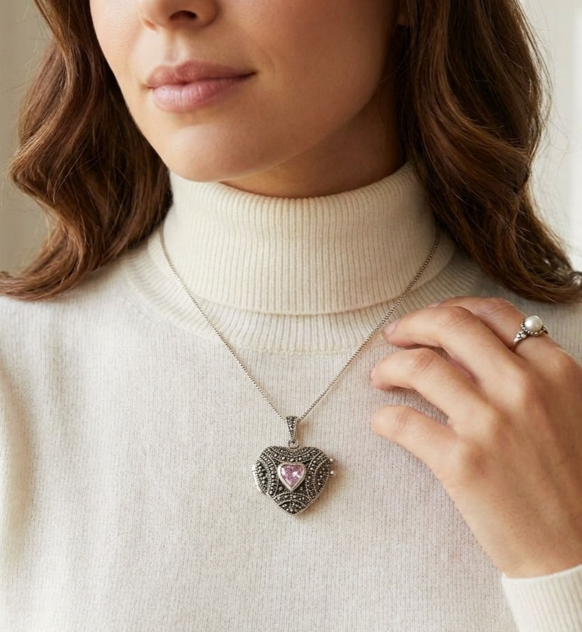 Vintage 925 Sterling Silver Marcasite Pink CZ Heart Photo Locket Necklace SU