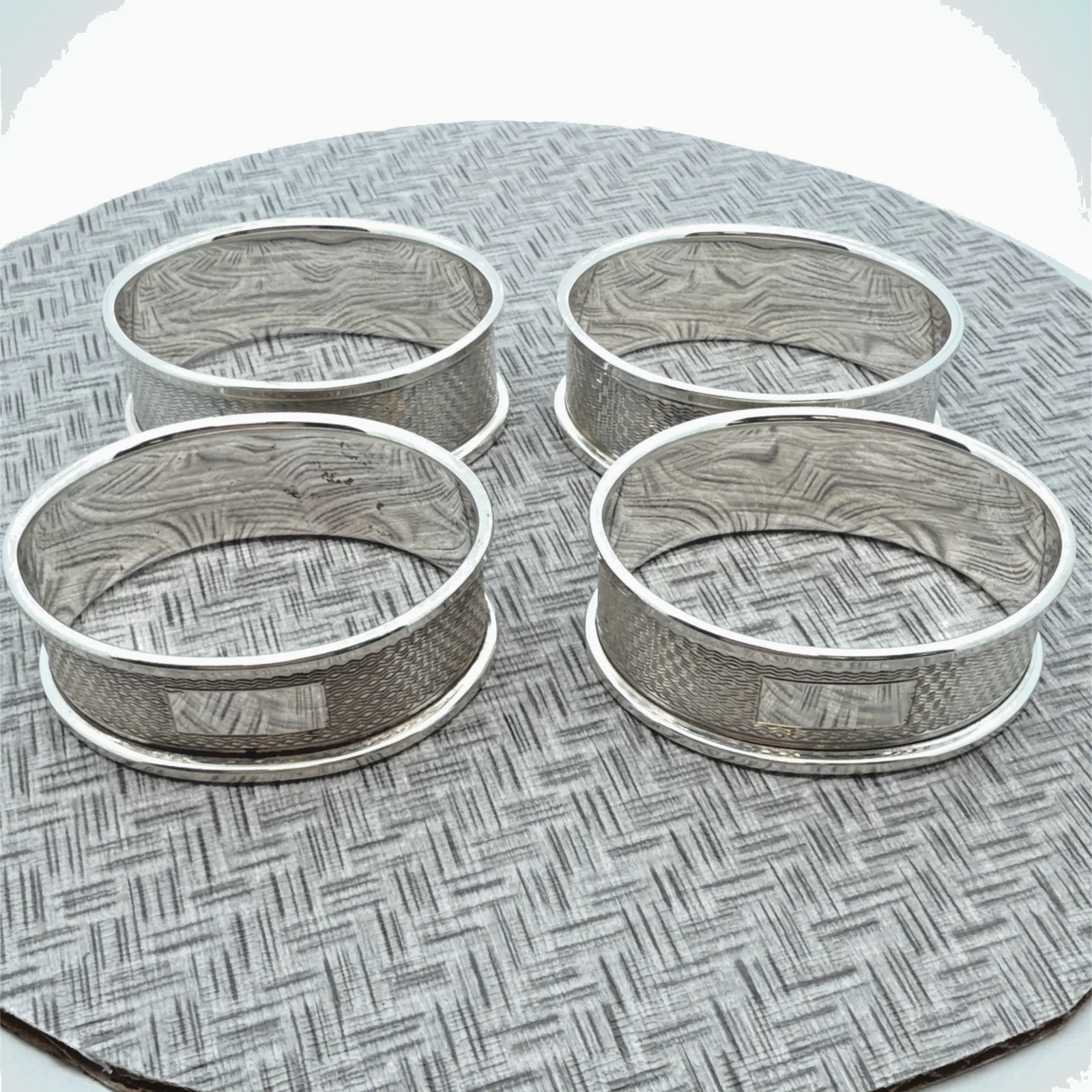 Set of 4 Sterling Silver Napkin Rings Broadway & Co Birmingham 44.2g No Monogram