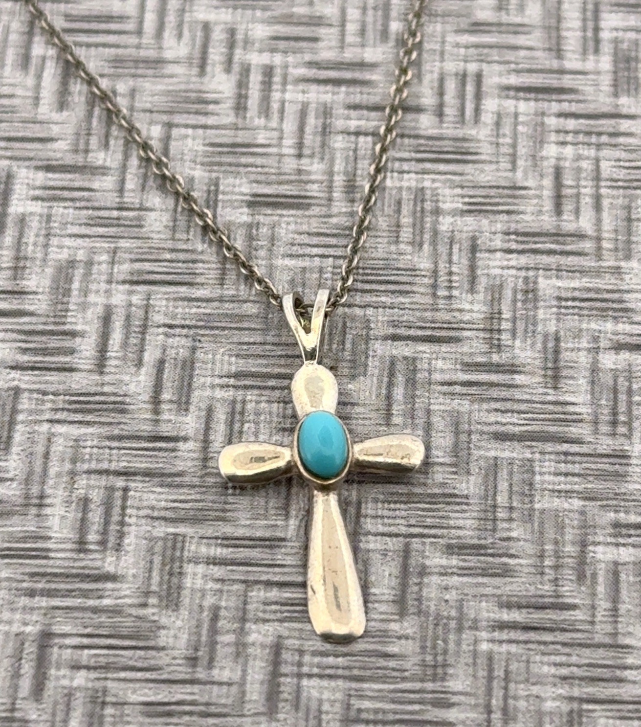 19” Vintage 925 Sterling Silver Mini Turquoise Cross Pendant Necklace 2.7g